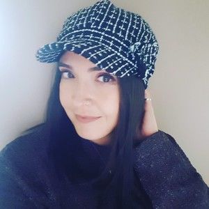 Meet your Posher, Deborah